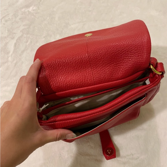 ✨ ROSSI ITALIAN LEATHER PURSE ✨ - Picture 3 of 10